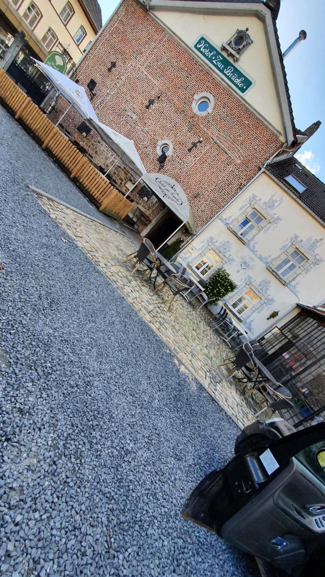Hotel Zur Bruecke Herzogenrath Esterno foto