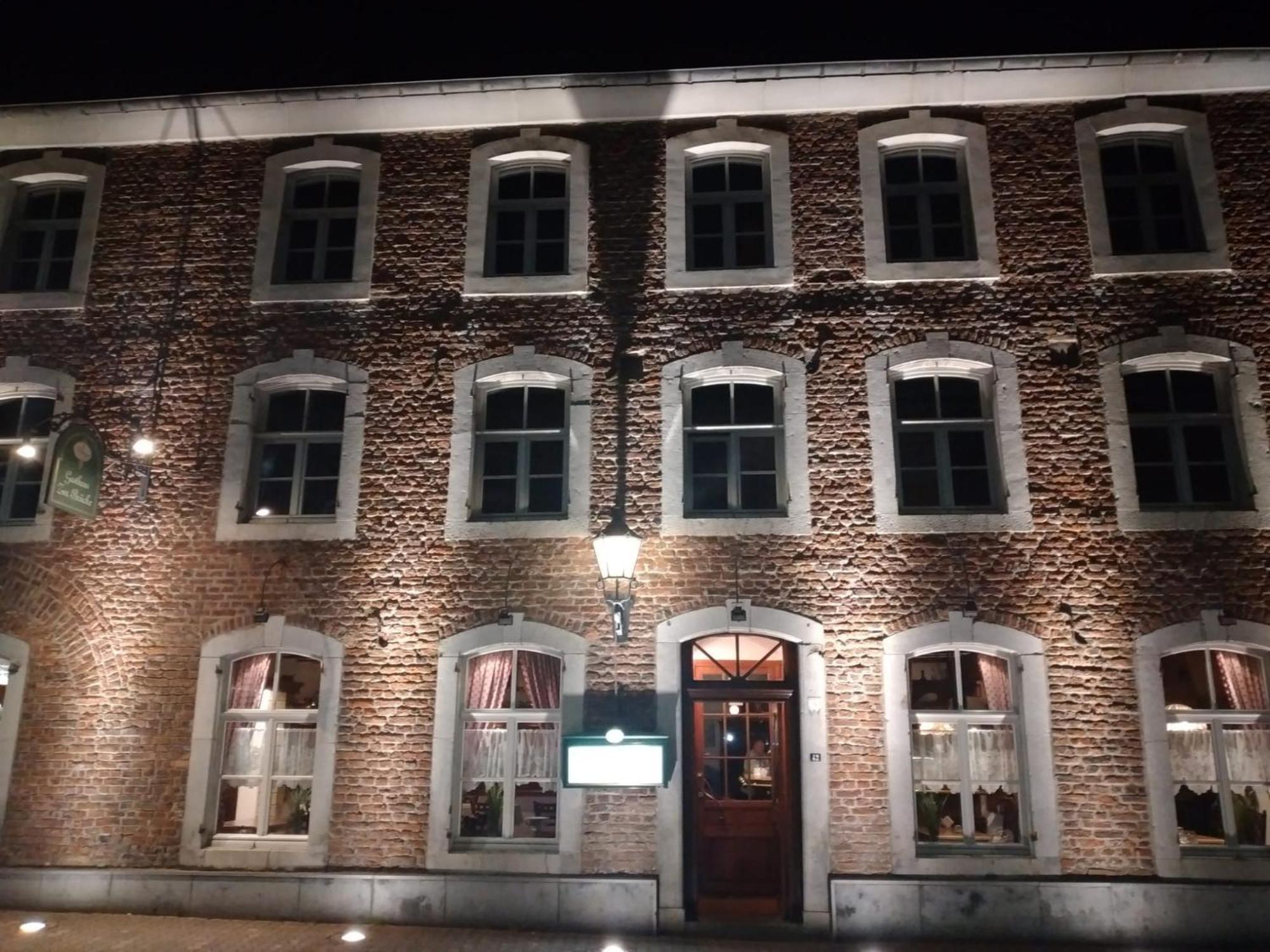 Hotel Zur Bruecke Herzogenrath Esterno foto